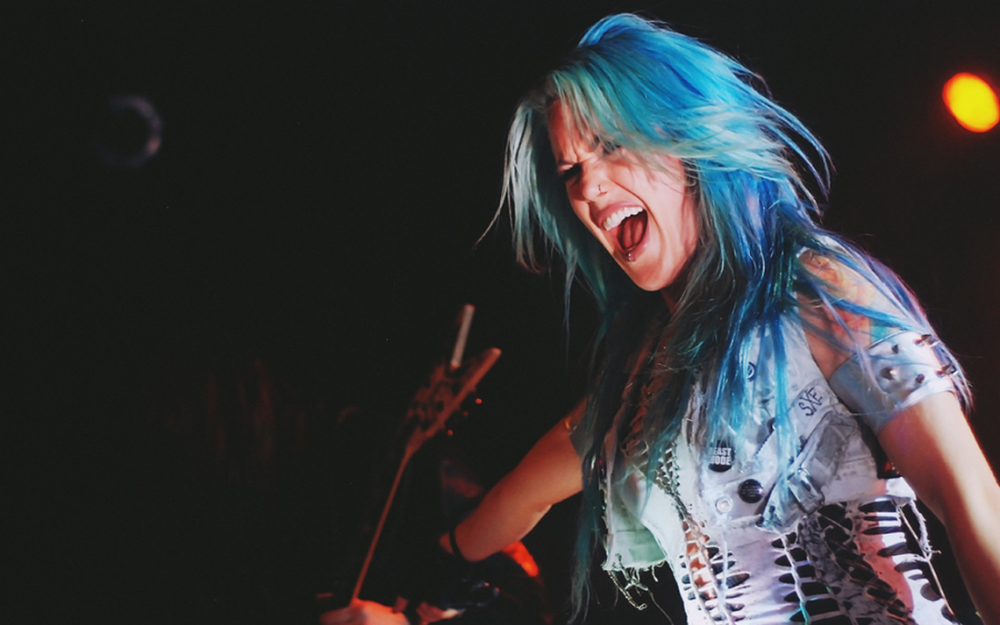 Alissa White-Gluz zakłada nowy zespół!