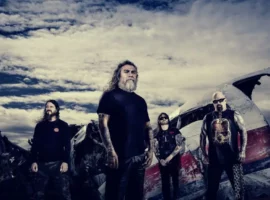 Tom Araya (Slayer) i jego żona odnowili przysięgę małżeńską. Ceremonii przewodniczył Gary Holt!