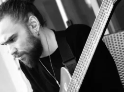 Basista Jinjer wspomina pierwsze dni wojny. „Pomyślałem sobie, że to koniec”