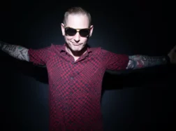 <strong>Corey Taylor zagra w Polsce!</strong>