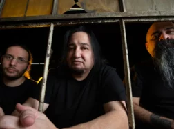 <strong>Dino Cazares (Fear Factory) – „Milo Silvestro spisał się już pierwszego dnia w zespole”</strong>