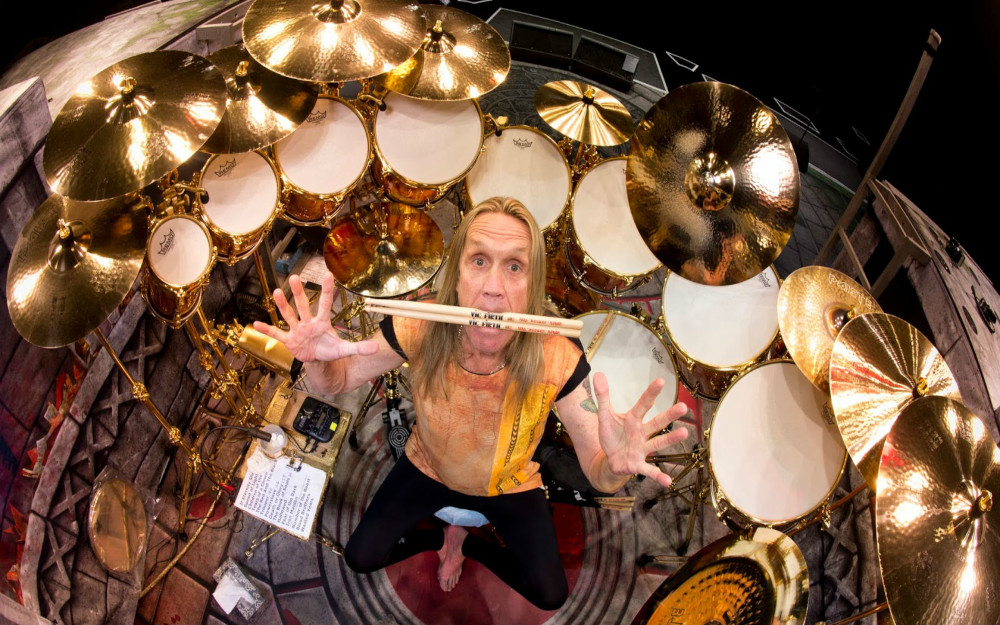 Nicko McBrain o swojej przyszłości w Iron Maiden: „Może zostanę poproszony i nagram kilka piosenek”