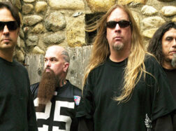 Wdowa po Jeffie Hannemanie: „Mój mąż nigdy nie gloryfikował nazizmu!”